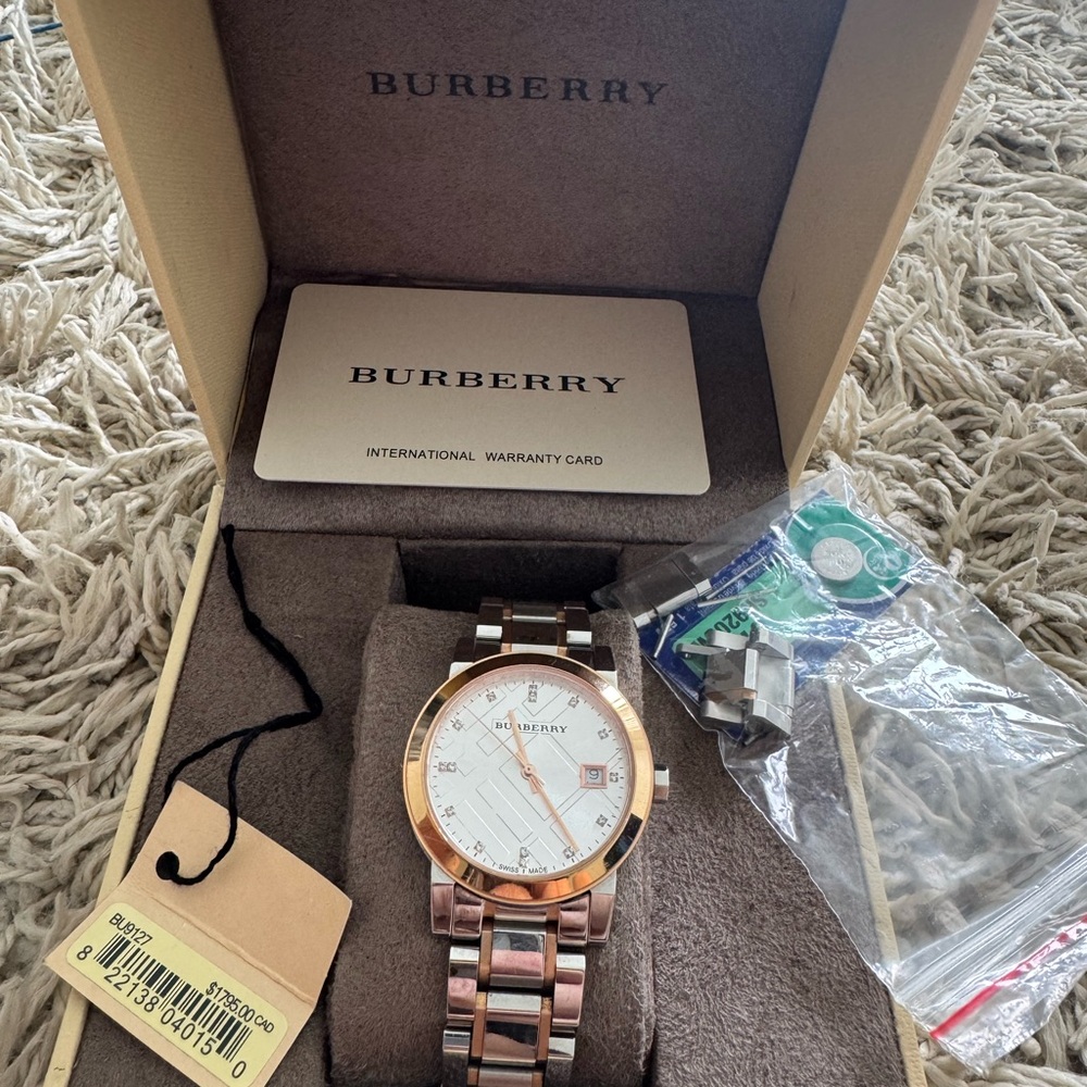 Burberry watch - Picture 6 of 7